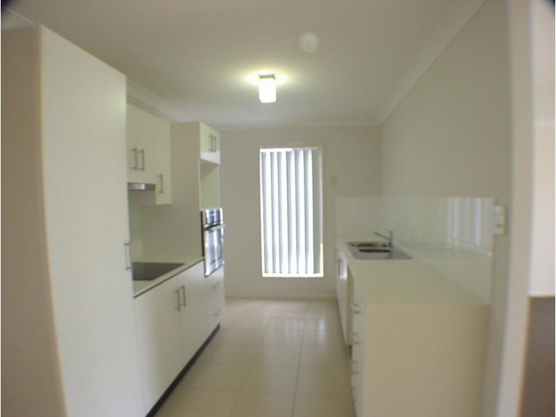 14 Bowen Place, Blackstone QLD 4304